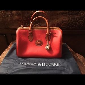 🌟FINAL DROP🌟 Pebble Grain Dooney & Bourke